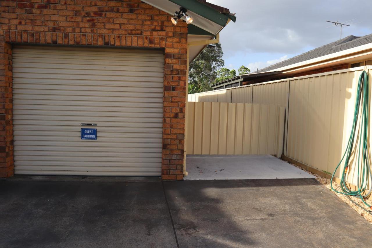 Lakeside Residence Raymond Terrace Buitenkant foto