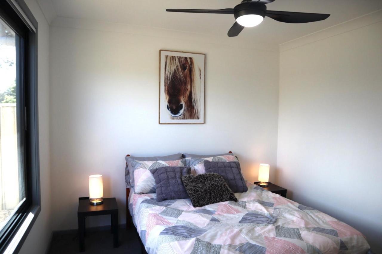 Lakeside Residence Raymond Terrace Buitenkant foto