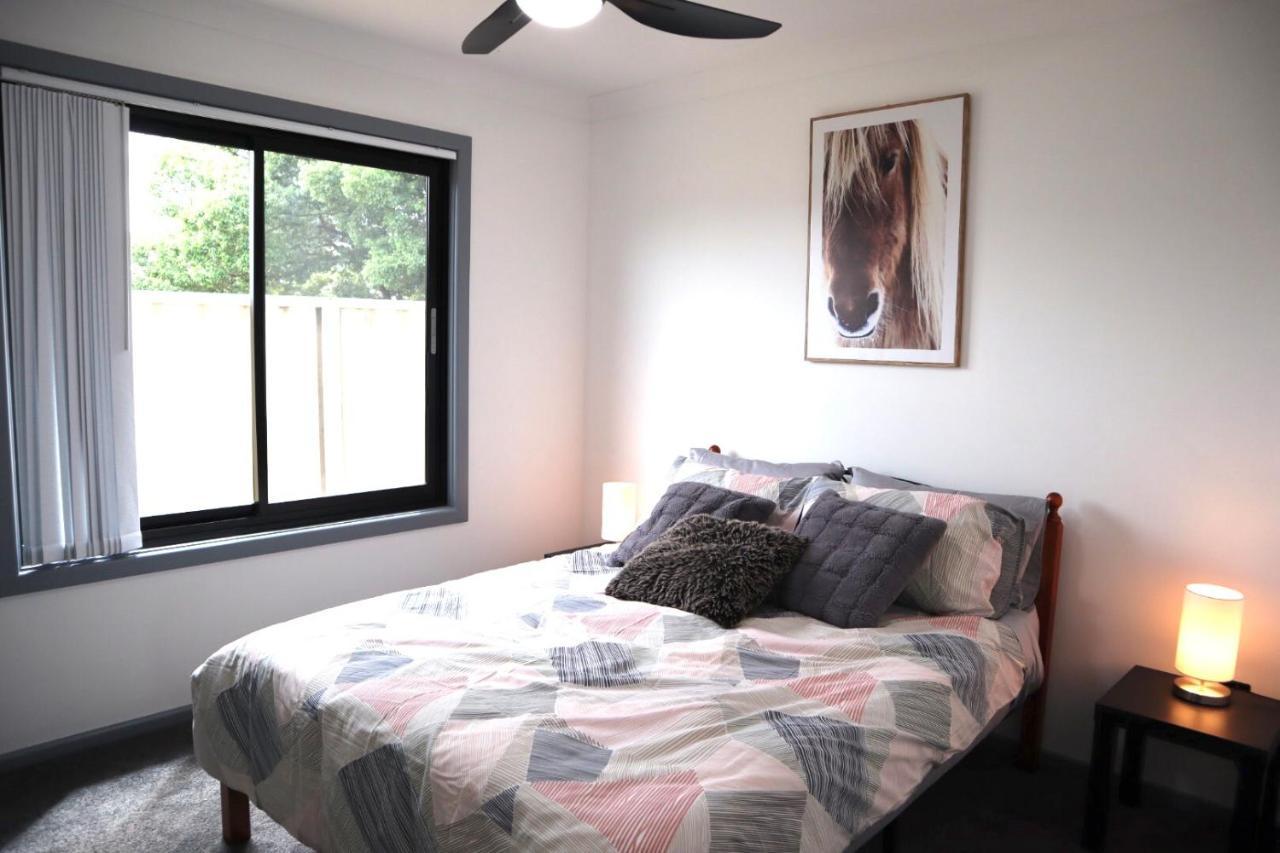 Lakeside Residence Raymond Terrace Buitenkant foto