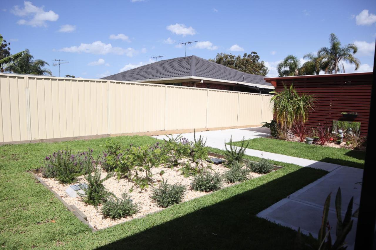 Lakeside Residence Raymond Terrace Buitenkant foto
